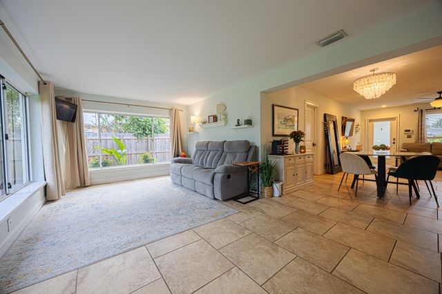 334 NE 28th Road, Boca Raton, FL 33431
