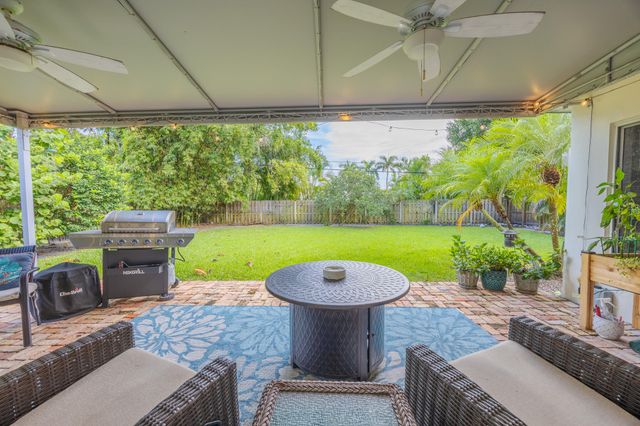 334 NE 28th Road, Boca Raton, FL 33431