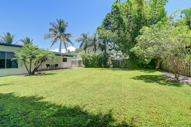 334 NE 28th Road, Boca Raton, FL 33431