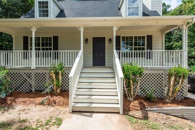 3742 Willow Tree Circle, Douglasville, GA 30135