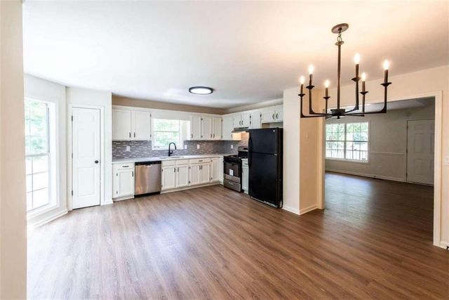 3742 Willow Tree Circle, Douglasville, GA 30135
