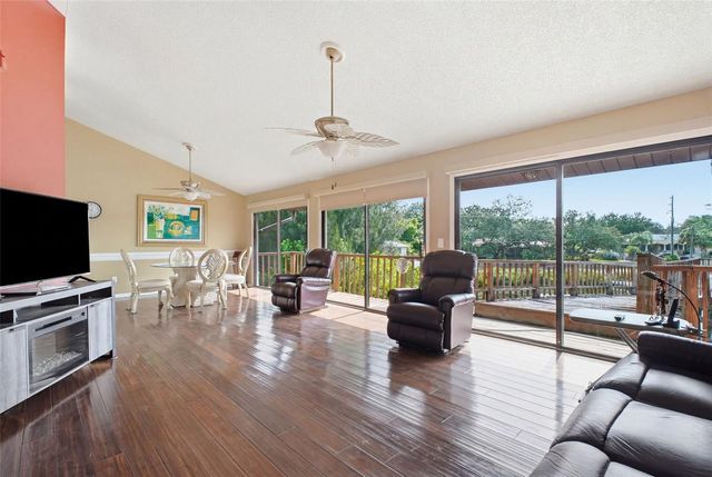 5 VENETIAN COURT, Tarpon Springs, FL 34689