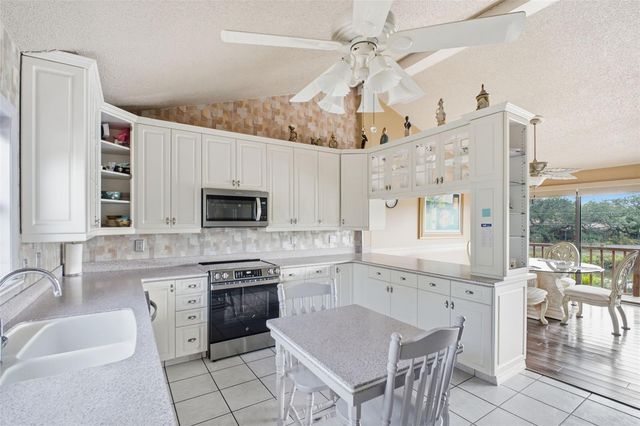 5 VENETIAN COURT, Tarpon Springs, FL 34689