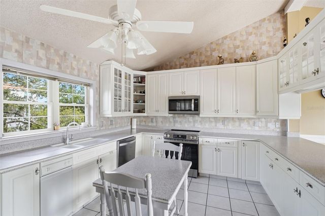 5 VENETIAN COURT, Tarpon Springs, FL 34689