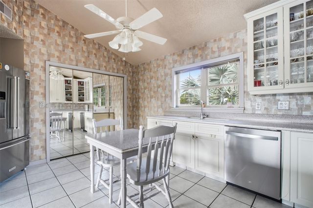 5 VENETIAN COURT, Tarpon Springs, FL 34689