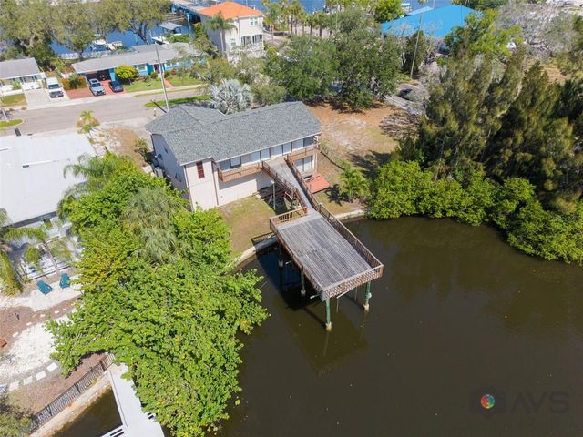 5 VENETIAN COURT, Tarpon Springs, FL 34689