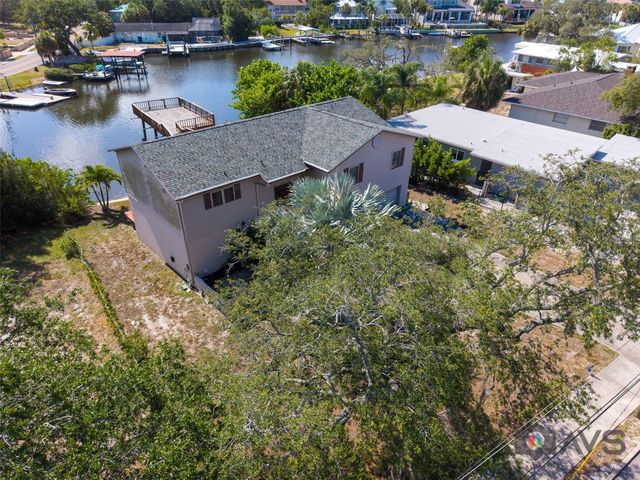 5 VENETIAN COURT, Tarpon Springs, FL 34689