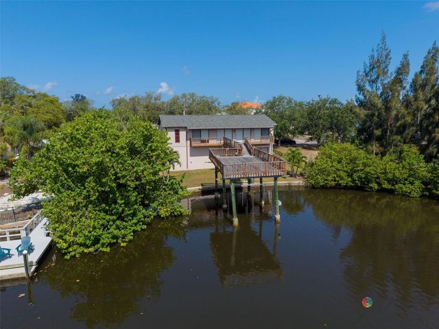 5 VENETIAN COURT, Tarpon Springs, FL 34689