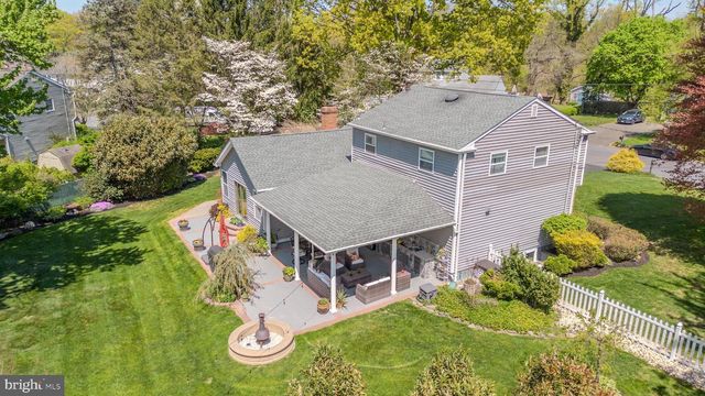 6 MILLSTONE DR, Cranbury, NJ 08512