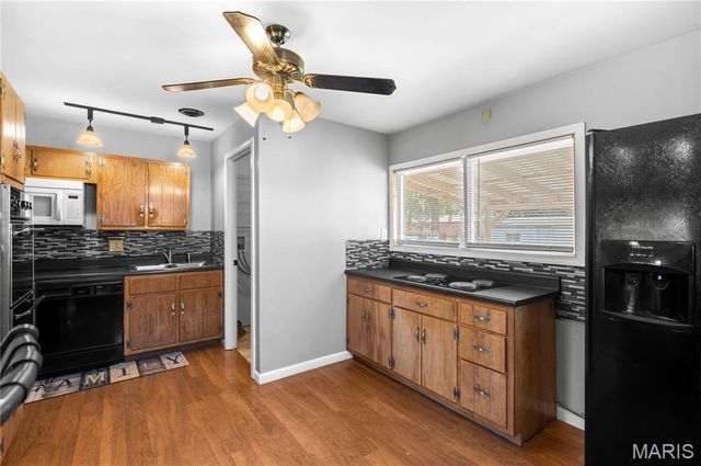 2404 Meadowlane Drive, Mitchell, IL 62040