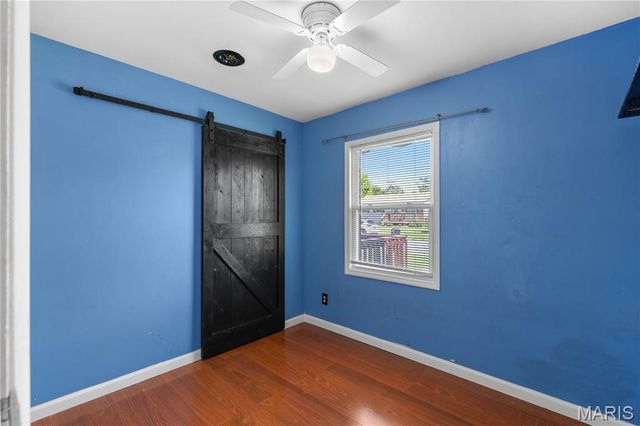 2404 Meadowlane Drive, Mitchell, IL 62040