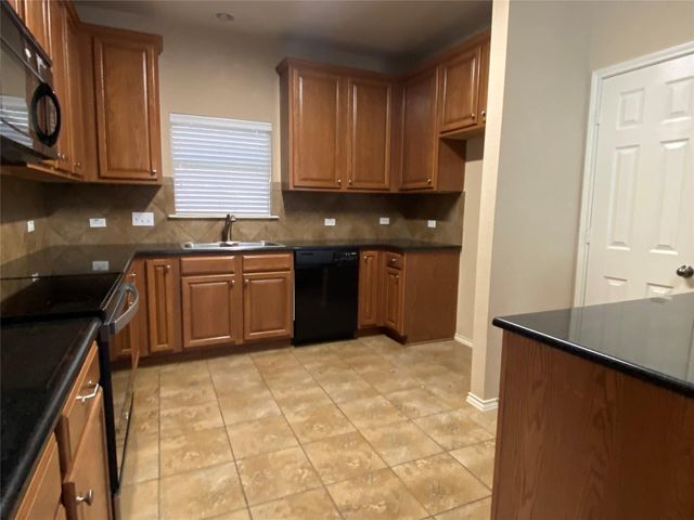 1501 BIG THICKET DR, Cedar Park, TX 78613