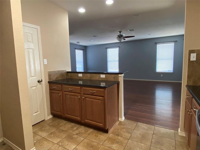 1501 BIG THICKET DR, Cedar Park, TX 78613