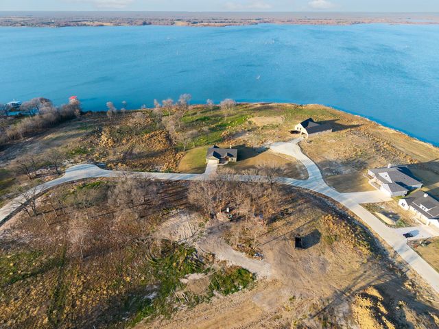 250 Caro Drive, West Tawakoni, TX 75474