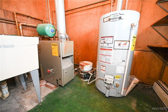 33 Owahn Place, Buffalo, NY 14210