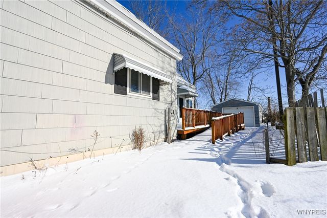 33 Owahn Place, Buffalo, NY 14210