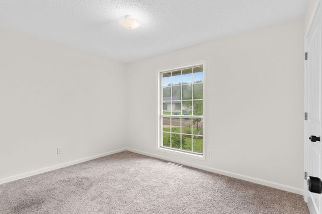 137 N Wynwood Avenue, Republic, MO 65738