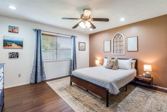 5209 Baker, The Colony, TX 75056