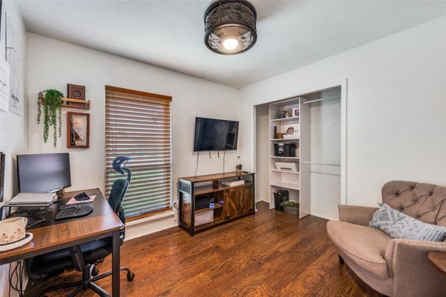 5209 Baker, The Colony, TX 75056