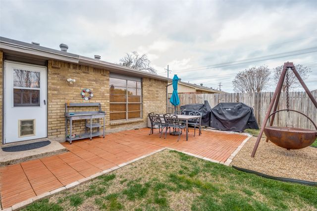 5209 Baker, The Colony, TX 75056