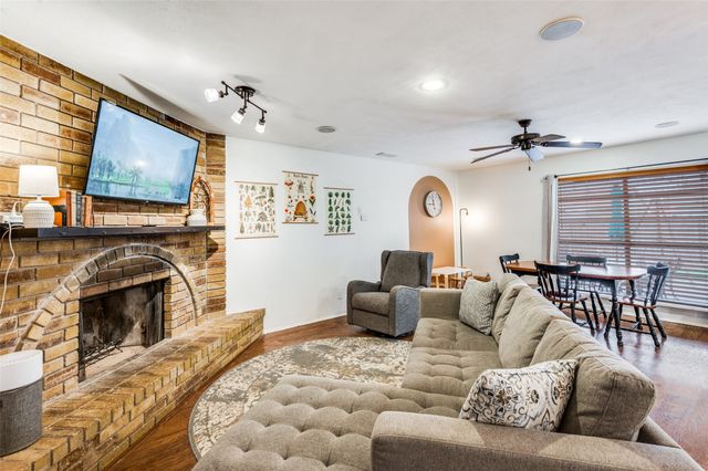 5209 Baker, The Colony, TX 75056