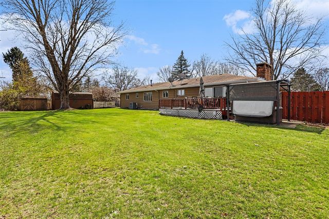 55019 N Fisher Lake Road, Three Rivers, MI 49093