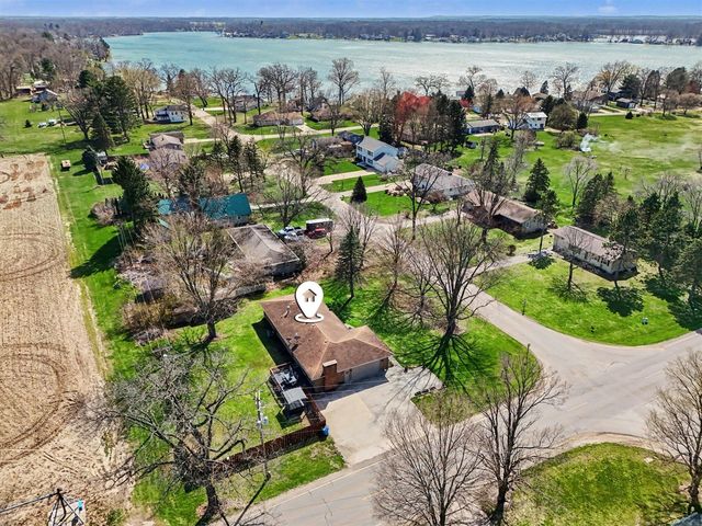 55019 N Fisher Lake Road, Three Rivers, MI 49093