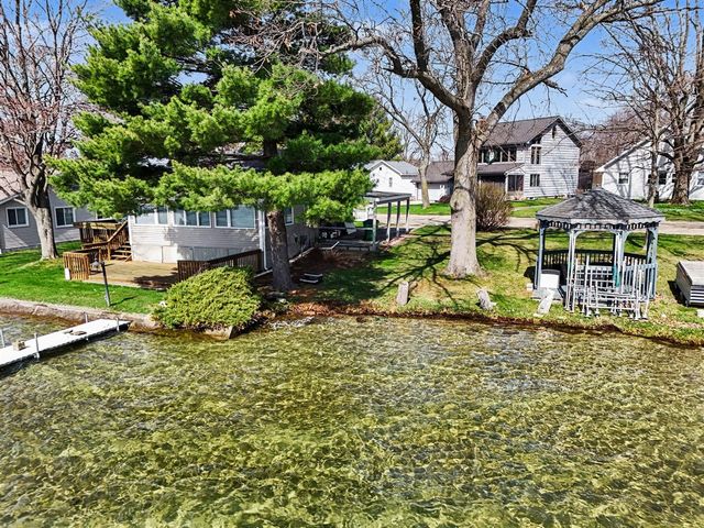 55019 N Fisher Lake Road, Three Rivers, MI 49093
