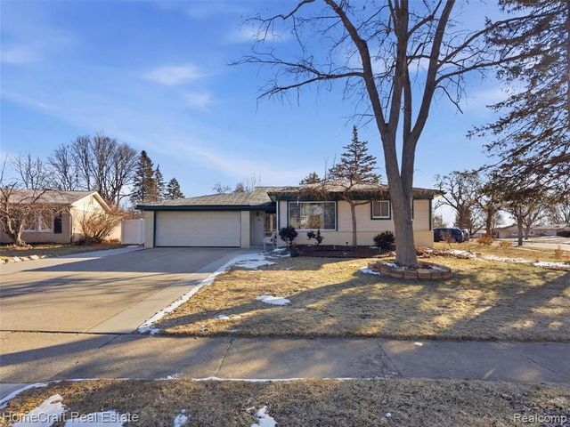 750 Southampton Court, Auburn Hills, MI 48326