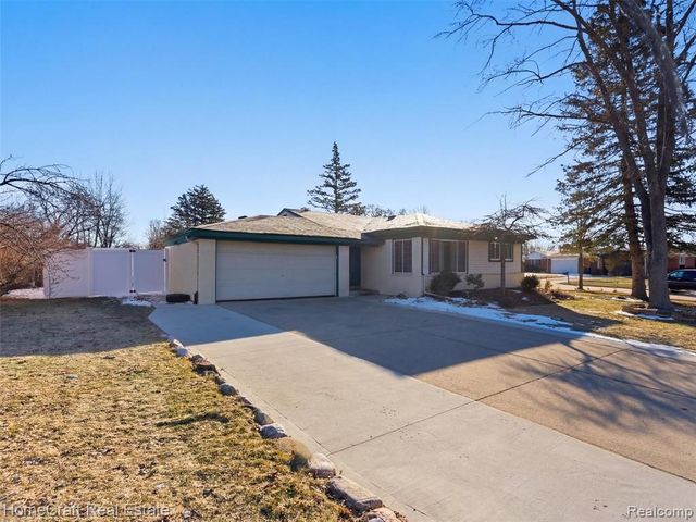 750 Southampton Court, Auburn Hills, MI 48326