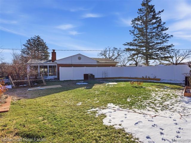 750 Southampton Court, Auburn Hills, MI 48326