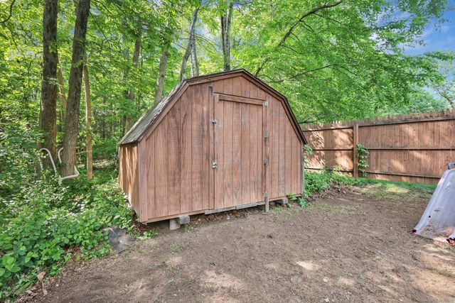 56 Birchwood Road, Windsor, CT 06095