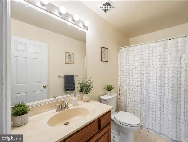 3280 ARUNDEL ON THE BAY RD, Annapolis, MD 21403