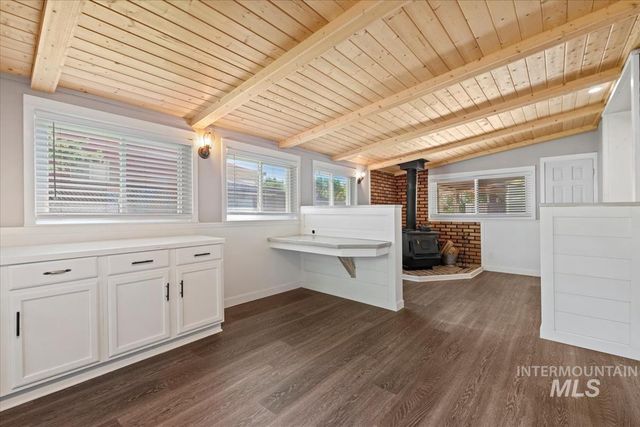 7566 S Valley Heights Dr, Boise, ID 83709