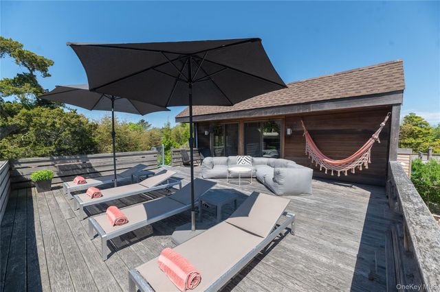 290 Wilmot Road, Ocean Beach, NY 11770