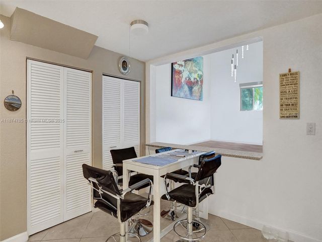 8662 Bridle Path Ct 115A, Davie, FL 33328