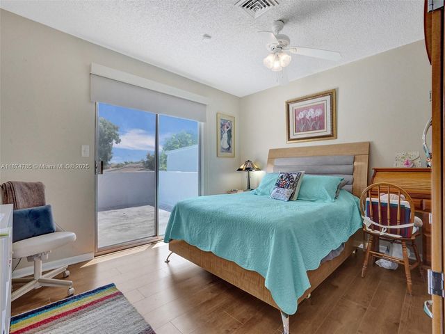 8662 Bridle Path Ct 115A, Davie, FL 33328