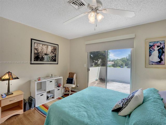 8662 Bridle Path Ct 115A, Davie, FL 33328