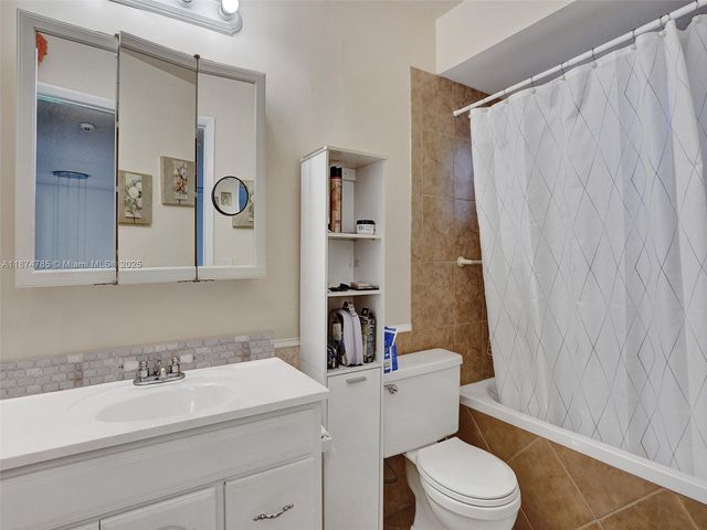 8662 Bridle Path Ct 115A, Davie, FL 33328