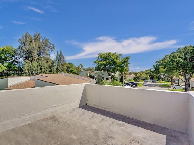 8662 Bridle Path Ct 115A, Davie, FL 33328