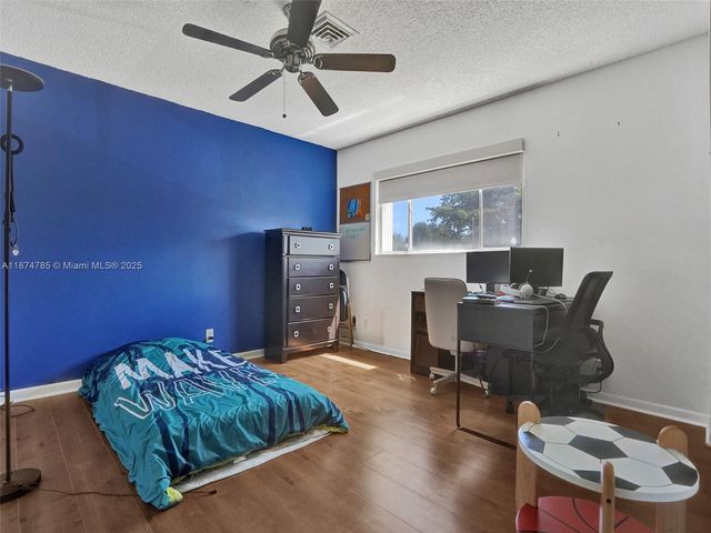 8662 Bridle Path Ct 115A, Davie, FL 33328