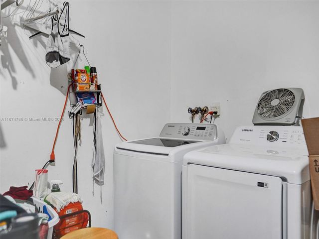 8662 Bridle Path Ct 115A, Davie, FL 33328