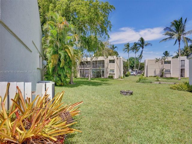 8662 Bridle Path Ct 115A, Davie, FL 33328