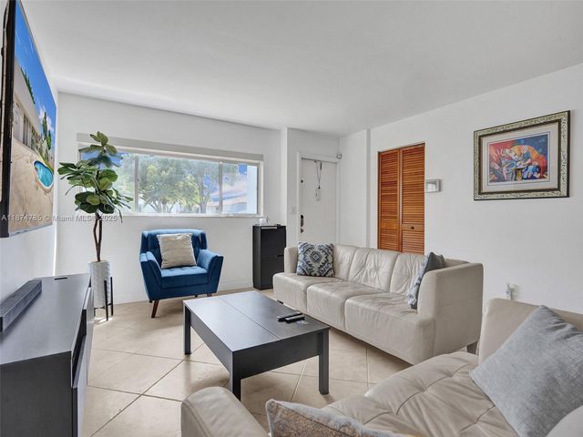 8662 Bridle Path Ct 115A, Davie, FL 33328