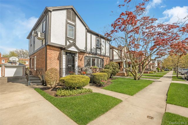 7623 168th Street, Fresh Meadows, NY 11366