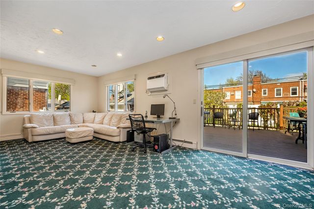 7623 168th Street, Fresh Meadows, NY 11366