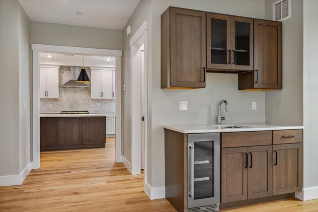 22 LITTLE BAY Drive, Dover, NH 03820