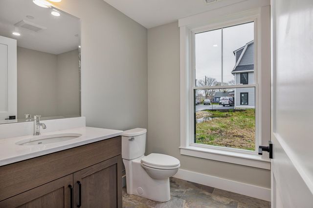 22 LITTLE BAY Drive, Dover, NH 03820