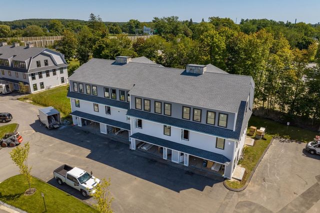 22 LITTLE BAY Drive, Dover, NH 03820