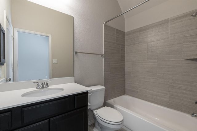 2138 Rustling WAY, Seguin, TX 78155